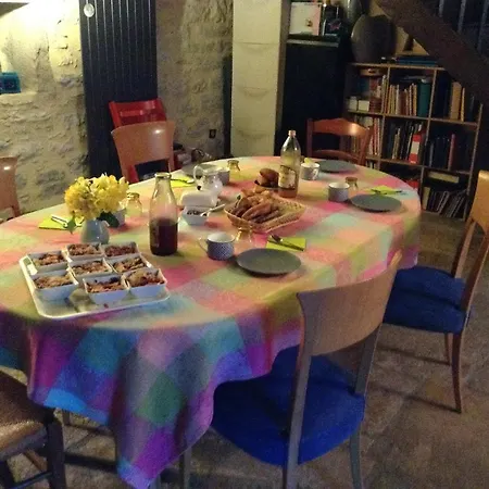 فندق مبيت وإفطار Les Roulottes Du Lot 3*