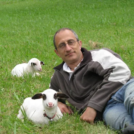 فندق مبيت وإفطار Les Roulottes Du Lot