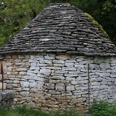 Les Roulottes Du Lot فندق مبيت وإفطار