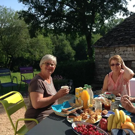 Les Roulottes Du Lot 住宿加早餐酒店 格拉马