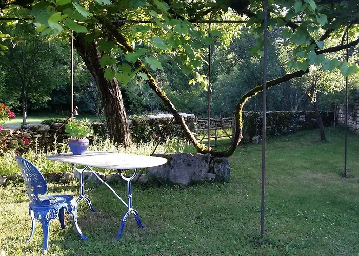 Les Roulottes Du Lot Nocleg ze śniadaniem Gramat