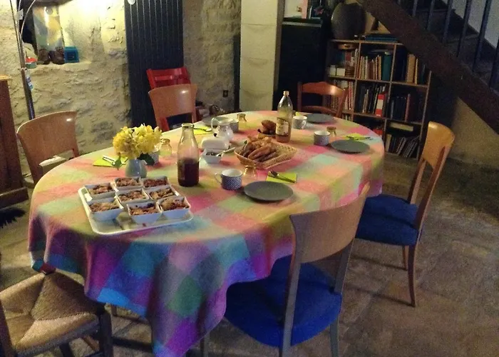 Nocleg ze śniadaniem Les Roulottes Du Lot 3*