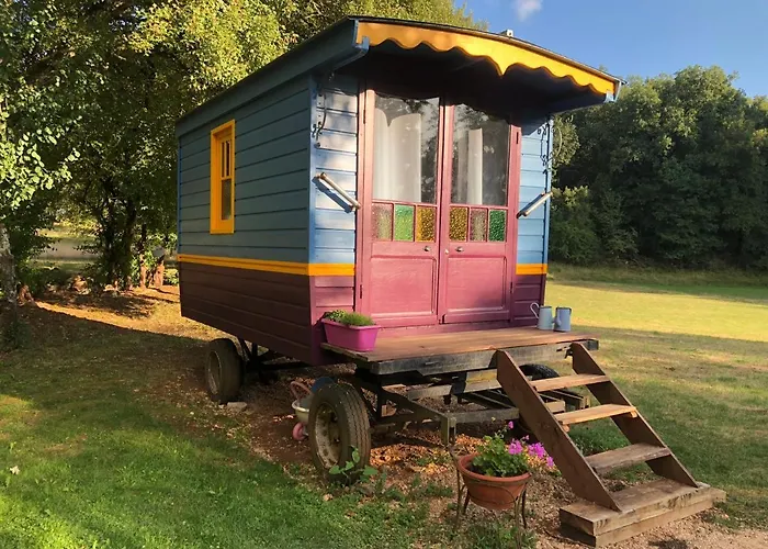 Les Roulottes Du Lot